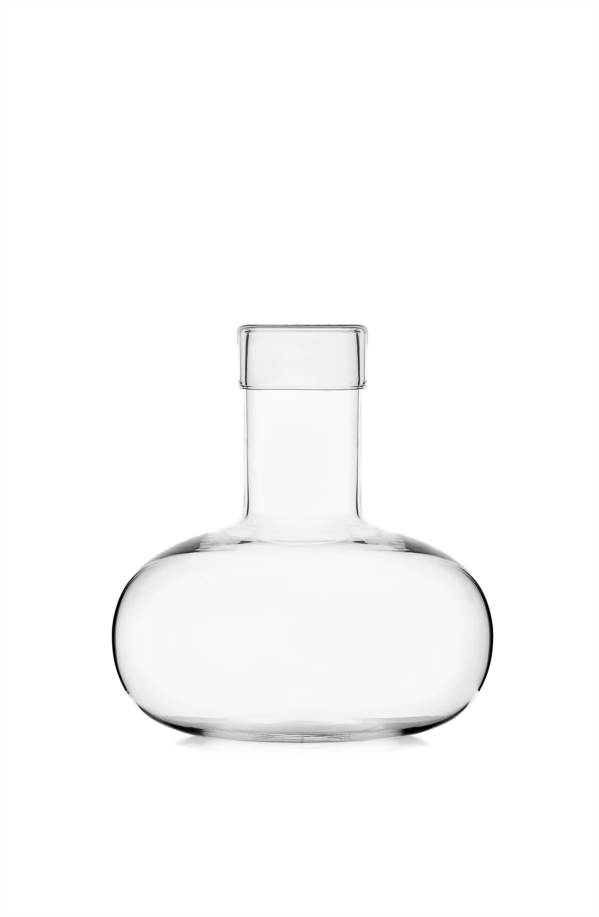 Decanter with lid