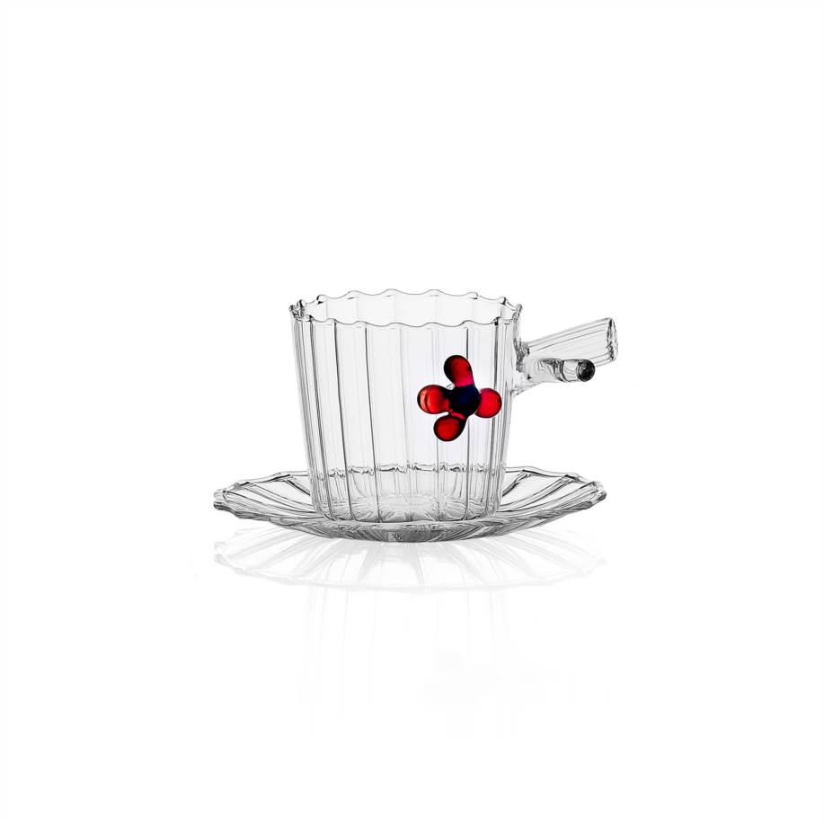Tea W/saucer Red Berries