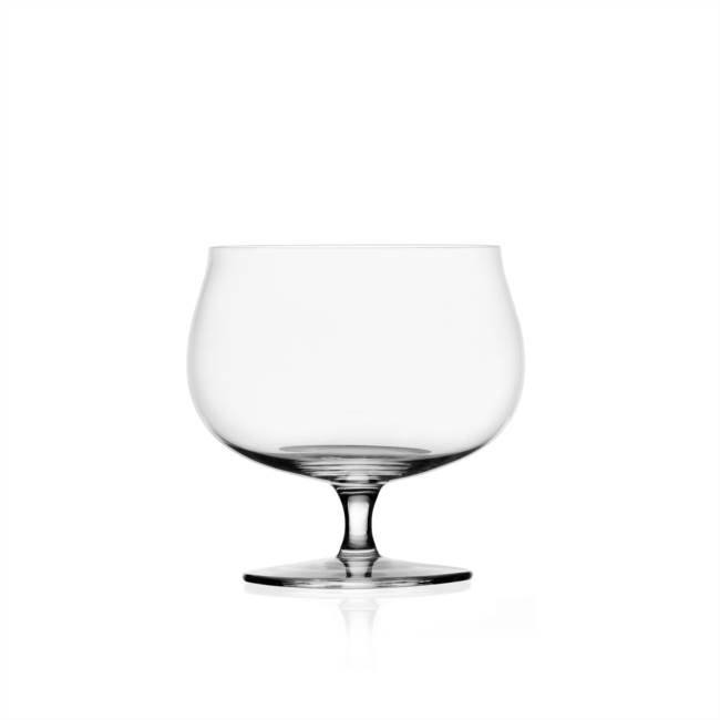 Balloon glass aromatic gin