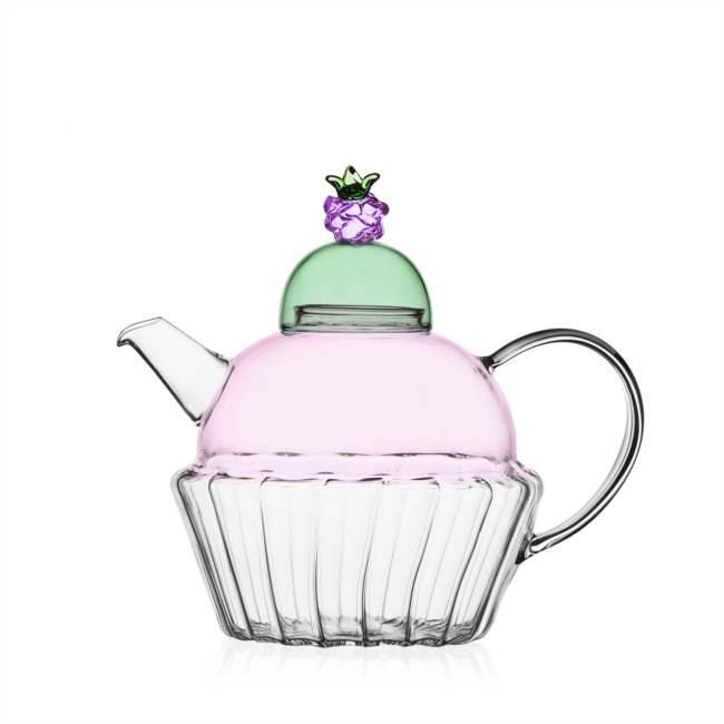 Teapot pastry w/blackberry